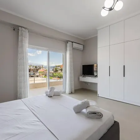 Villa Charming Townhouse By Pikhost *