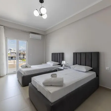 Villa Charming Townhouse By Pikhost *