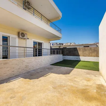 Charming Townhouse By Pikhost Villa Shkodër