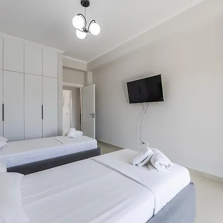 Charming Townhouse By Pikhost * Shkodër